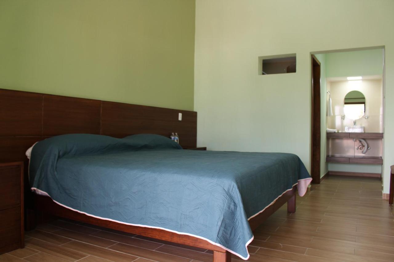 Hotel Casa Peregrina 타팔파 외부 사진